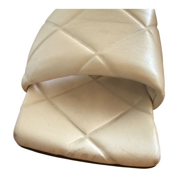 Bottega Veneta Padded Ivory Quilted Leather Flat Slide Sandals Sz EU 40 - Picture 4 of 8